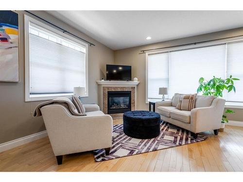 1720 24 Avenue Nw, Calgary, AB - Indoor Photo Showing Living Room With Fireplace