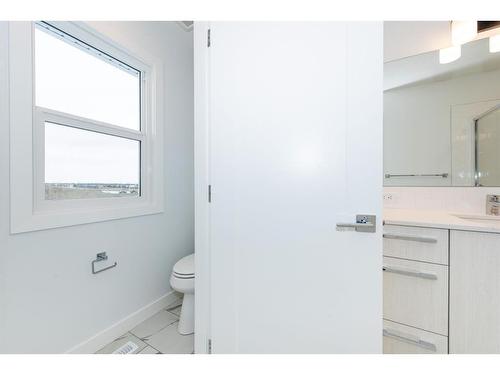 132 Merganser Drive W, Chestermere, AB - Indoor Photo Showing Bathroom