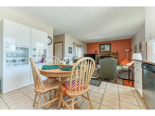 41 Sunhaven Close Se, Calgary, AB - Indoor Photo Showing Dining Room