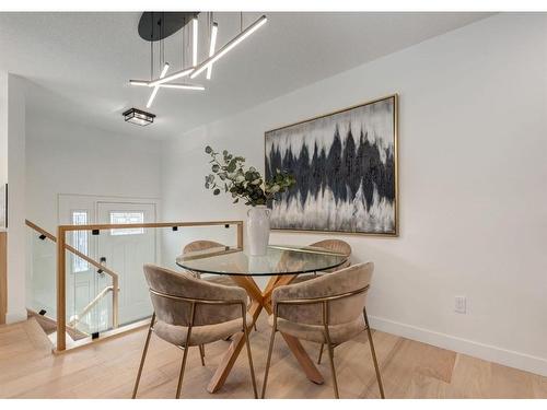 5355 Lakeview Drive Sw, Calgary, AB - Indoor Photo Showing Dining Room