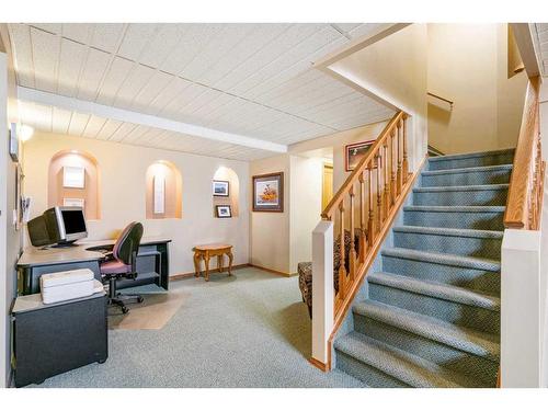 153 Scanlon Hill Nw, Calgary, AB - Indoor Photo Showing Other Room