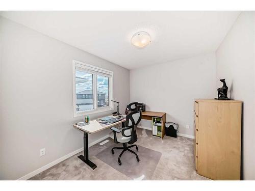 23 Walgrove Link Se, Calgary, AB - Indoor Photo Showing Office