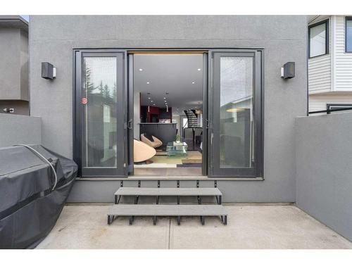 2238 31 Avenue Sw, Calgary, AB - Outdoor With Exterior