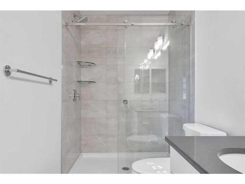 241 Chelsea Place, Chestermere, AB - Indoor Photo Showing Bathroom