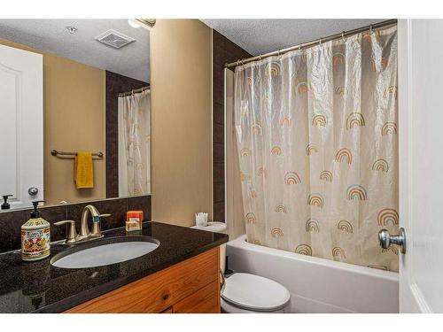 319-300 Palliser Lane, Canmore, AB - Indoor Photo Showing Bathroom