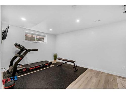 128 Prestwick Point Se, Calgary, AB - Indoor Photo Showing Gym Room