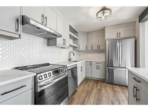 #601-1202 13 Avenue Sw, Calgary, AB - Indoor Photo Showing Kitchen With Stainless Steel Kitchen With Upgraded Kitchen