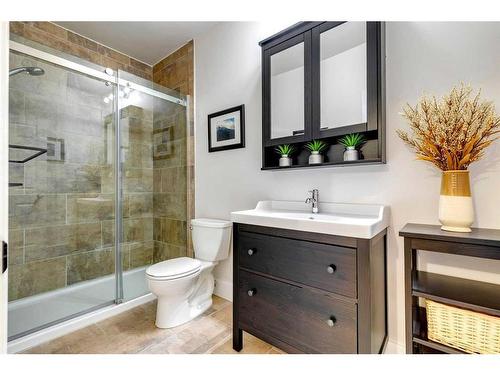 210 Canova Close Sw, Calgary, AB - Indoor Photo Showing Bathroom