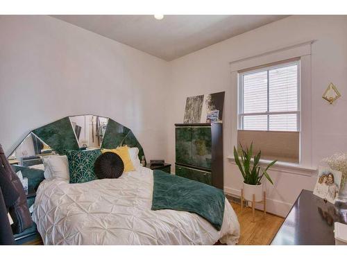 1719 13 Avenue Sw, Calgary, AB - Indoor Photo Showing Other Room