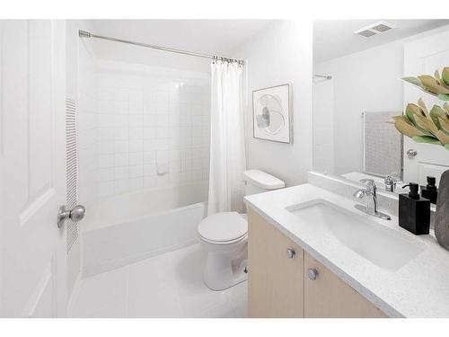 1510-1111 6 Avenue Sw, Calgary, AB - Indoor Photo Showing Bathroom