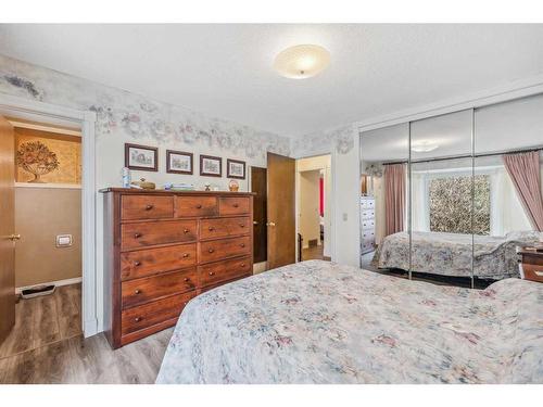 48068 244 Avenue West, Rural Foothills County, AB - Indoor Photo Showing Bedroom