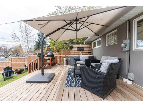 232 Westwood Drive Sw, Calgary, AB - Outdoor With Deck Patio Veranda With Exterior