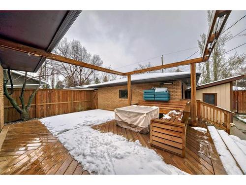 105 Chinook Drive Sw, Calgary, AB - Outdoor With Deck Patio Veranda With Exterior