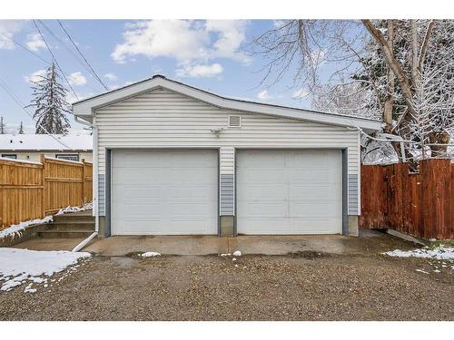 4407 46 Avenue Sw, Calgary, AB - Outdoor With Exterior