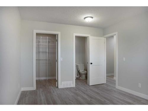 343 Ranchview Mews Nw, Calgary, AB - Indoor Photo Showing Other Room