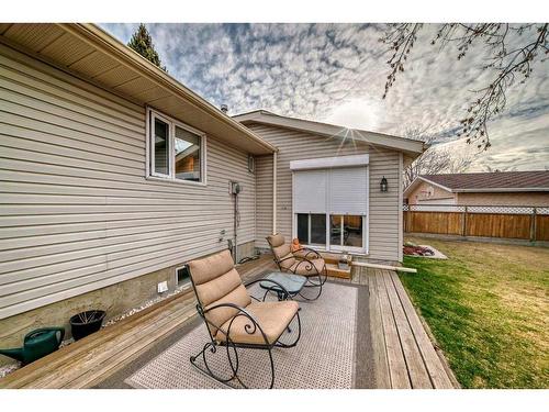 135 Rundleview Drive Ne, Calgary, AB - Outdoor With Deck Patio Veranda With Exterior