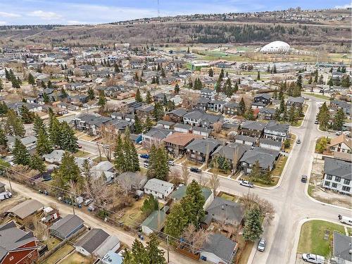 4927 21 Avenue Nw, Calgary, AB - Outdoor With View