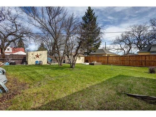 228 47 Ave W, Claresholm, AB - Outdoor With Backyard