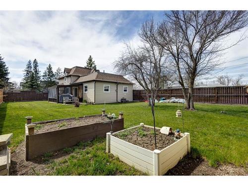 228 47 Ave W, Claresholm, AB - Outdoor With Backyard
