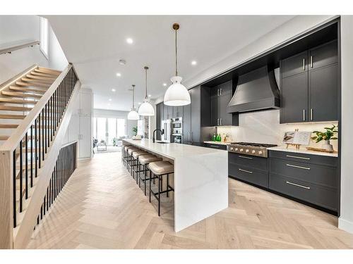 924 33A Street Nw, Calgary, AB - Indoor Photo Showing Kitchen With Upgraded Kitchen