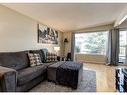 624 Bracewood Drive Sw, Calgary, AB  - Indoor Photo Showing Living Room 