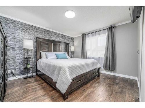 275 Chapalina Terrace Se, Calgary, AB - Indoor Photo Showing Bedroom