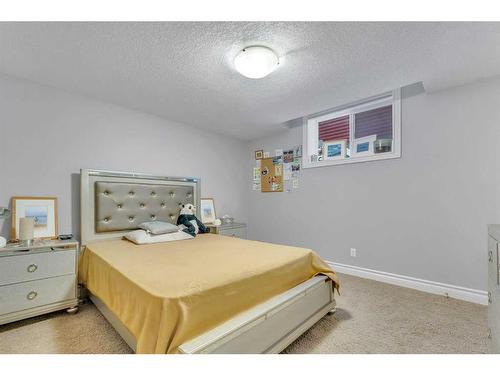 50 Sage Hill Way Nw, Calgary, AB - Indoor Photo Showing Bedroom