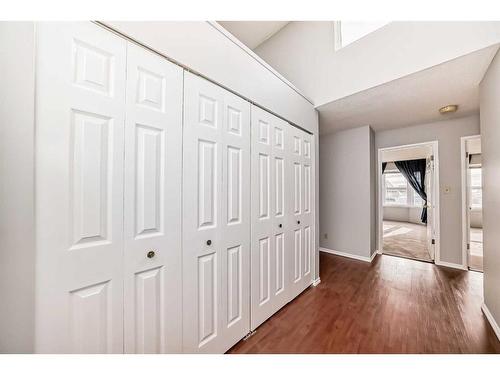 411-3730 50 Street Nw, Calgary, AB - Indoor Photo Showing Other Room