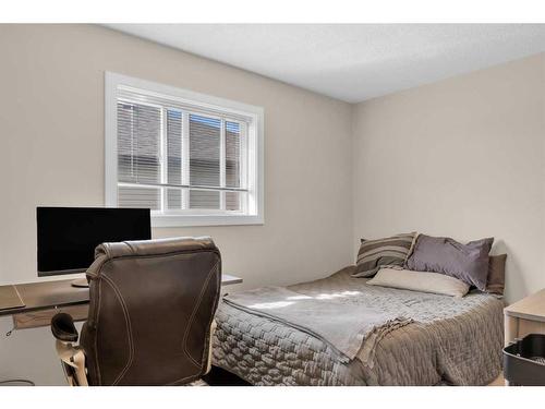 73 Bridlecrest Court Sw, Calgary, AB - Indoor Photo Showing Bedroom