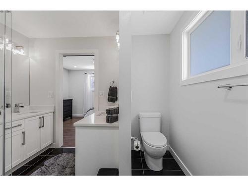 108 Cantree Place Sw, Calgary, AB - Indoor Photo Showing Bathroom