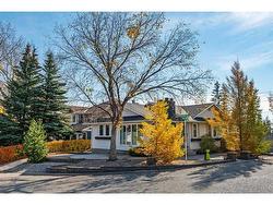 39 Scenic Rise NW Calgary, AB T3L 1A6