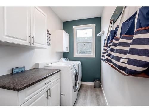 1413 Sunshine Place Se, High River, AB - Indoor Photo Showing Laundry Room