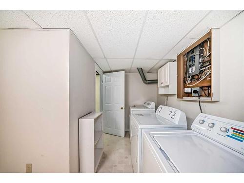 5420 Dalrymple Crescent Nw, Calgary, AB - Indoor Photo Showing Laundry Room