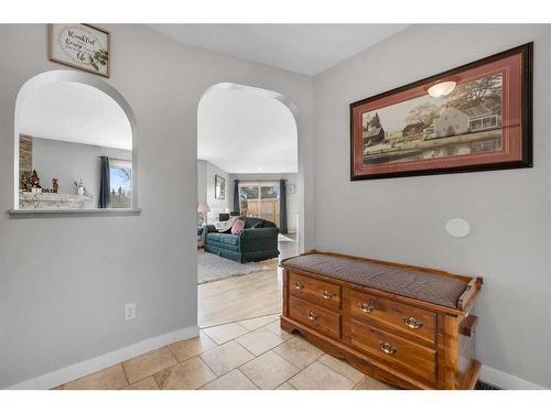 994 Coventry Drive Ne, Calgary, AB - Indoor Photo Showing Other Room