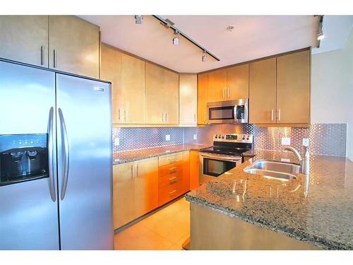 3007-210 15 Avenue Se, Calgary, AB - Indoor Photo Showing Kitchen With Stainless Steel Kitchen With Double Sink With Upgraded Kitchen