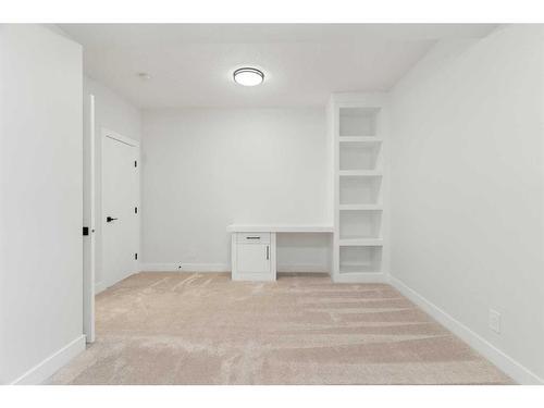 711 36 Street Sw, Calgary, AB - Indoor Photo Showing Other Room