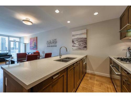 1216-222 Riverfront Avenue Sw, Calgary, AB - Indoor Photo Showing Kitchen With Double Sink