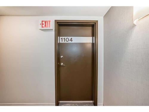 1104-188 15 Avenue Sw, Calgary, AB - Indoor Photo Showing Other Room