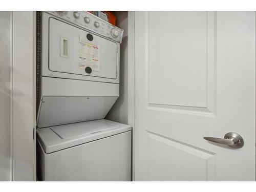 2417-5605 Henwood Street Sw, Calgary, AB - Indoor Photo Showing Laundry Room