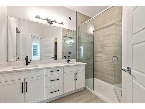 13 Drake Landing Square, Okotoks, AB - Indoor Photo Showing Bathroom