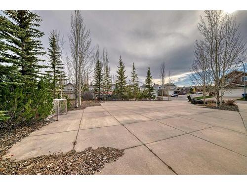 4 Valley Crest Gardens Nw, Calgary, AB - Outdoor