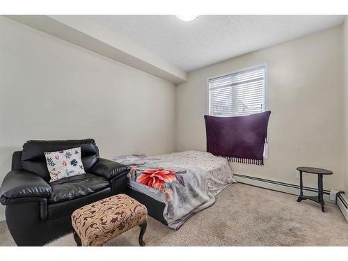 1115-1140 Taradale Drive Ne, Calgary, AB - Indoor Photo Showing Bedroom