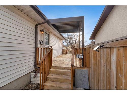 975 Pinecliff Drive Ne, Calgary, AB - Outdoor With Exterior