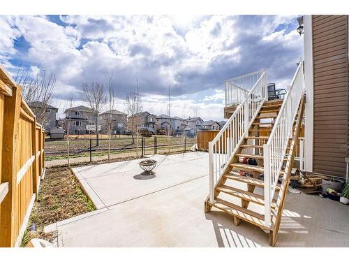 965 Midtown Avenue Sw, Airdrie, AB - Outdoor