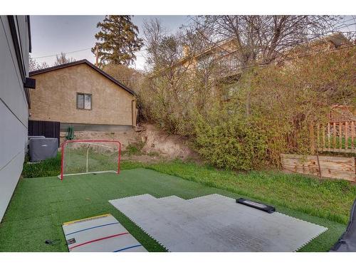 1104 Drury Avenue Ne, Calgary, AB - Outdoor