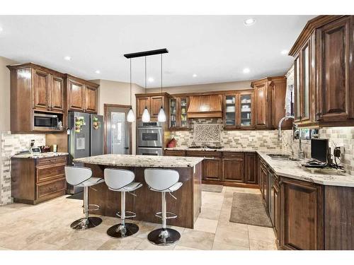6 Rockcliff Landing Nw, Calgary, AB - Indoor Photo Showing Kitchen With Stainless Steel Kitchen With Upgraded Kitchen