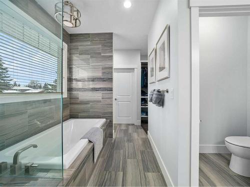 120 Midridge Close Se, Calgary, AB - Indoor Photo Showing Bathroom
