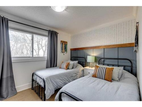 98051 2248 Drive East, Rural Foothills County, AB - Indoor Photo Showing Bedroom
