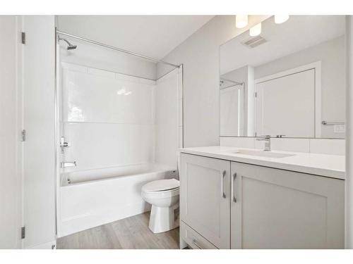 212-150 Shawnee Square Sw, Calgary, AB - Indoor Photo Showing Bathroom