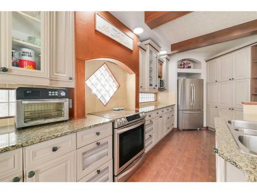 359 Chaparral Drive Se, Calgary, AB - Indoor Photo Showing Kitchen With Double Sink With Upgraded Kitchen
